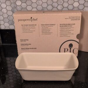 🎵NWOT Pampered Chef Stone Loaf Pan🎵